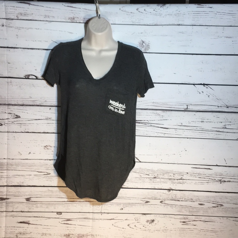 “Well worn” Grey v-neck t-shirt with design